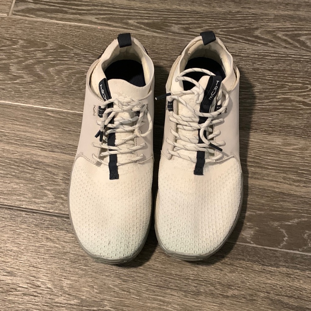 Mens True golf shoes